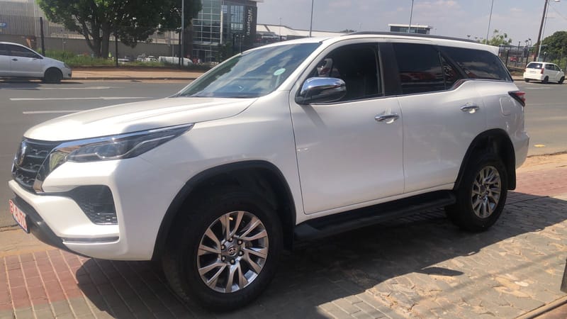 TOYOTA FORTUNER 