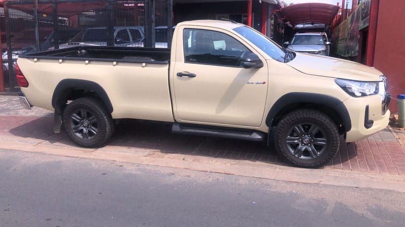 TOYOTA HILUX 2,4 GD6
