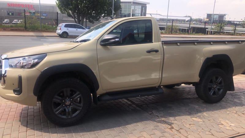 TOYOTA HILUX 2,4 GD6