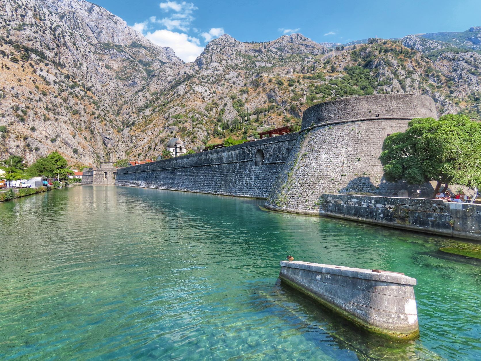 További információk. 