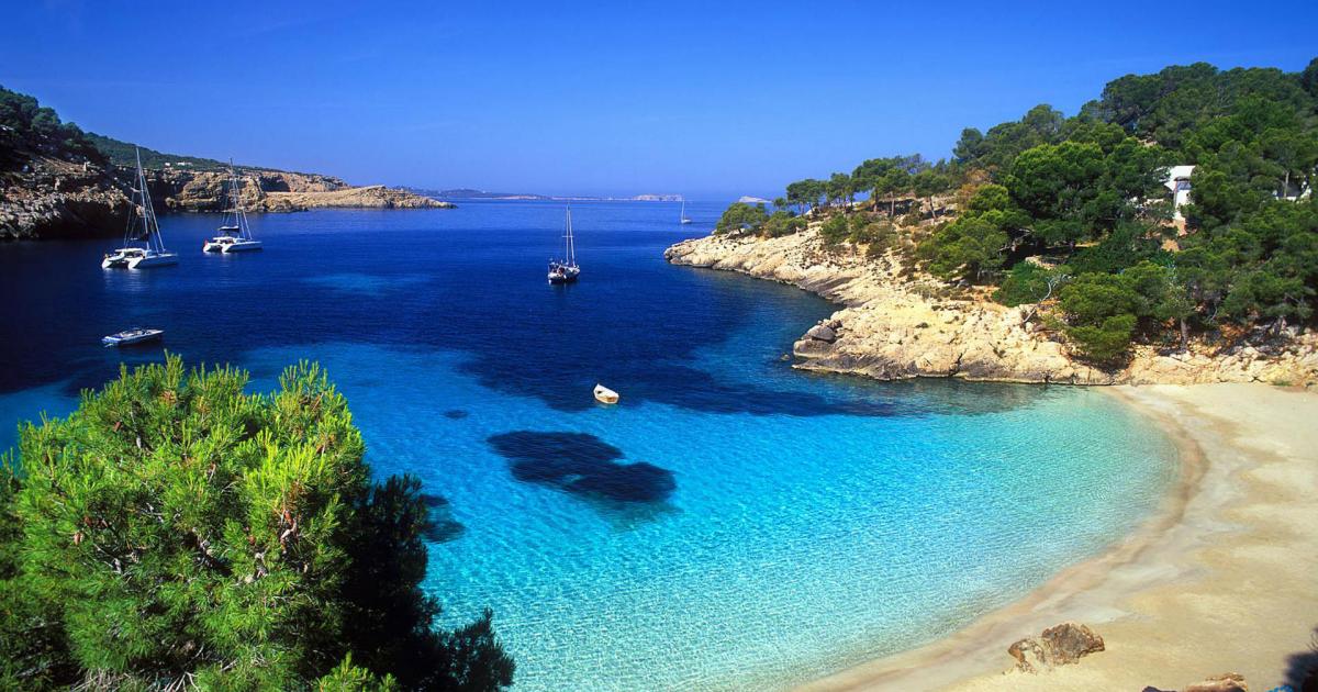 Közlekedés, városok, szállás foglalás.