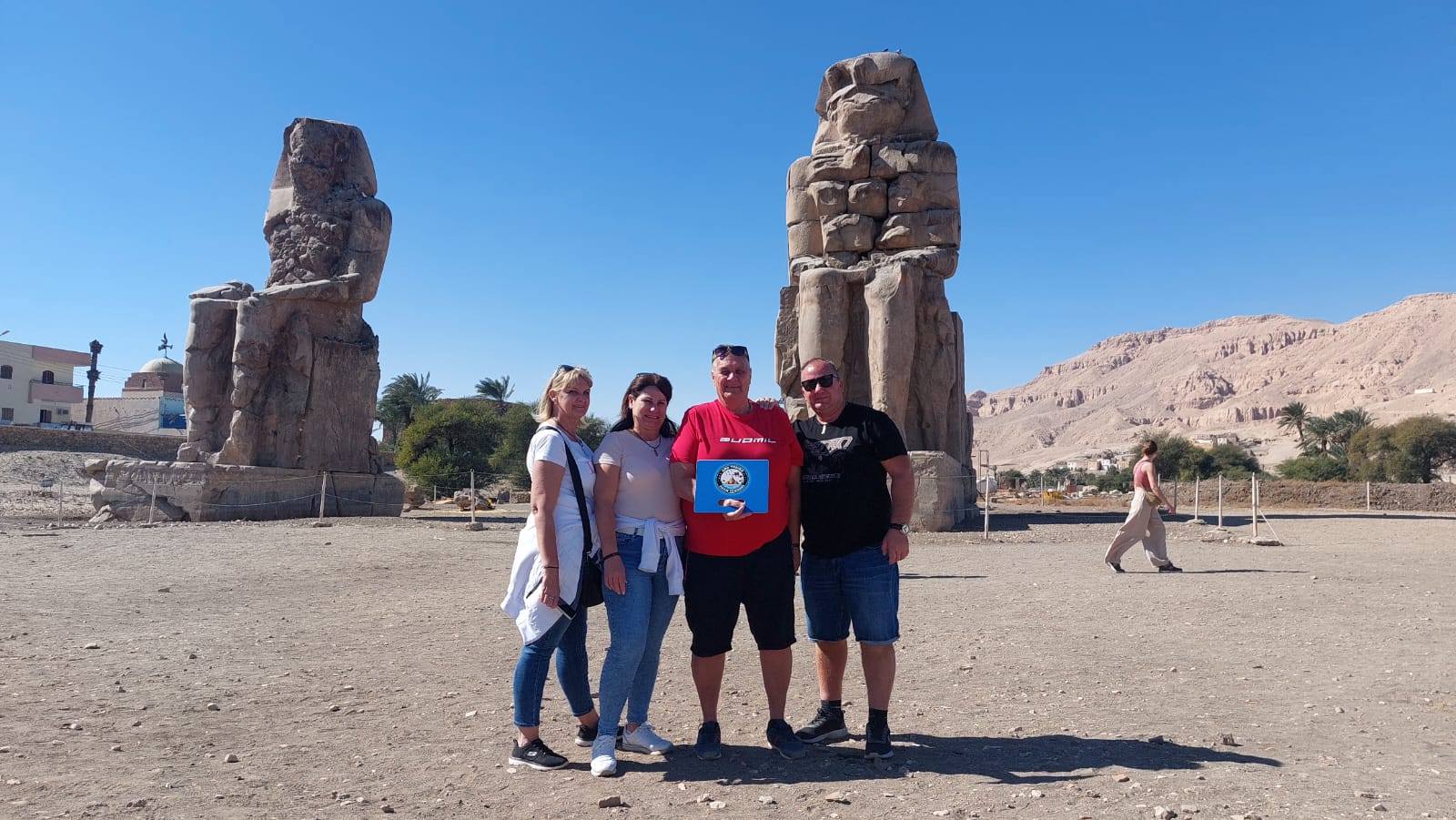 Szállás, programok, transzfer.