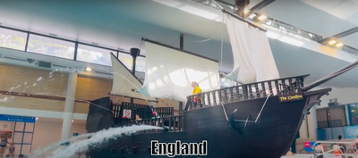 CORAL REEF WATERWORLD, BRACKNELL (NEAR LONDON)