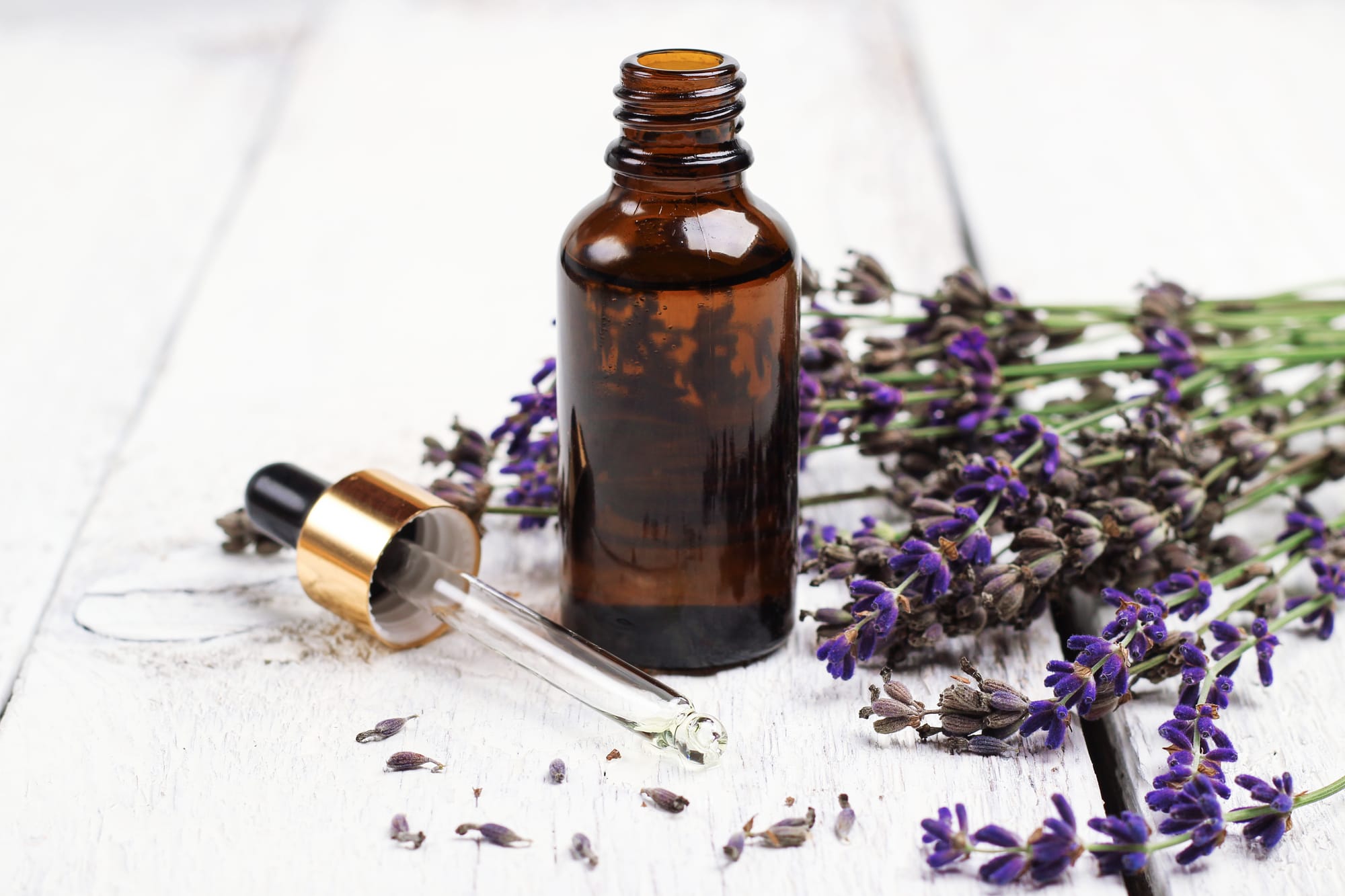 How to Use Essential Oils for Setting and Supporting Your New Year's Resolutions