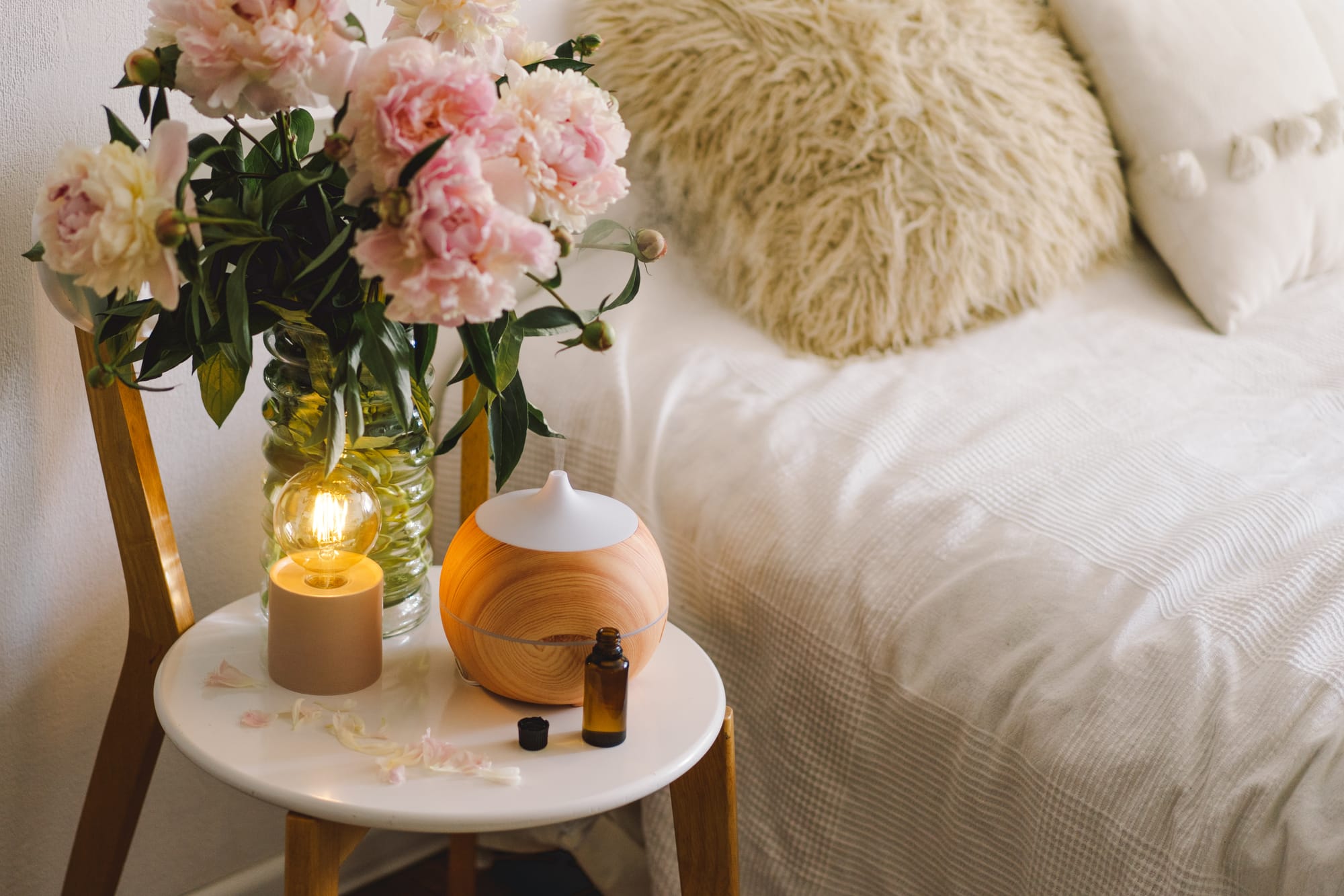 How aromatherapy supports your mood, mind, and everyday life well-being—naturally