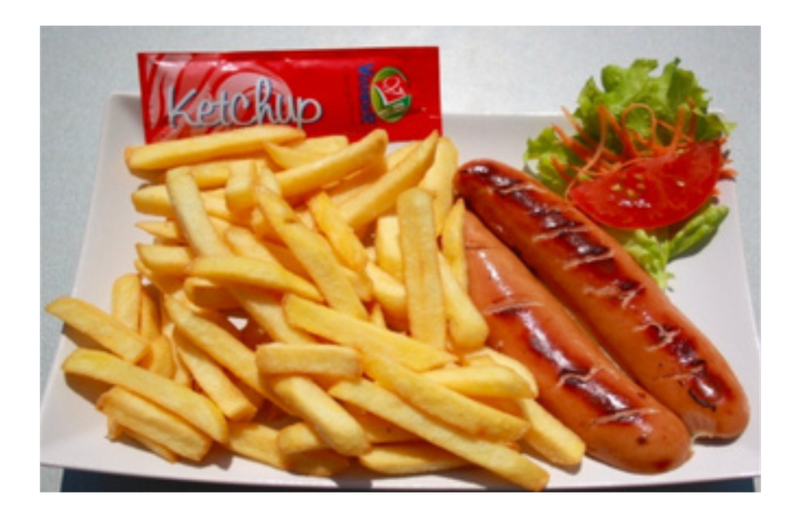 Würstel e patatine fritte*