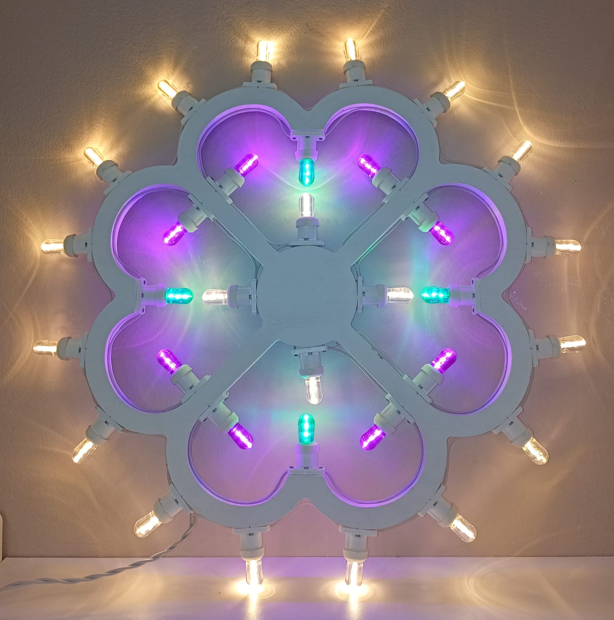 Heart Ceiling Rose – 32 LED Bulbs