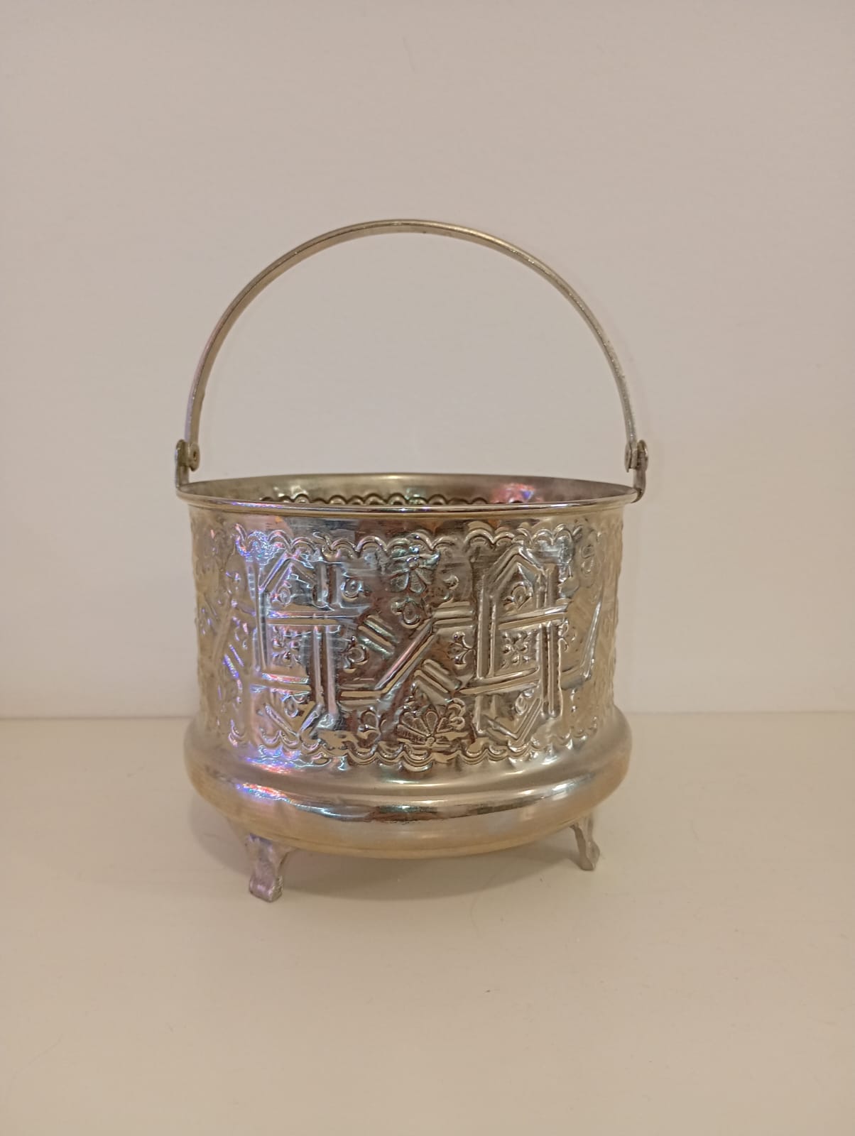 Moroccan Ice Bucket with Handle – Large
