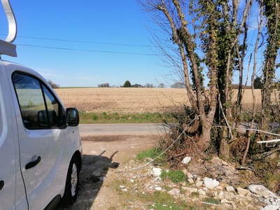 Languidic : les élus détruisent l’environnement et font diversion en accusant à tort un père de famille appartenant à la Communauté des Gens du Voyage
