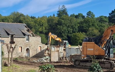 Destruction du patrimoine bâti à Saint-Avé : « La Bétonneuse » fait disparaître le patrimoine