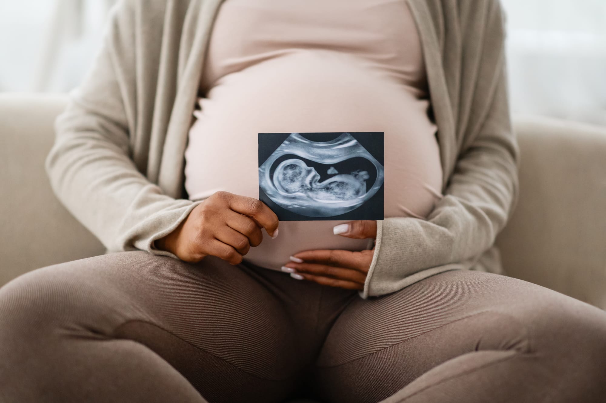 Autônomas podem receber salário-maternidade tendo contribuído para a Previdência Social uma vez só