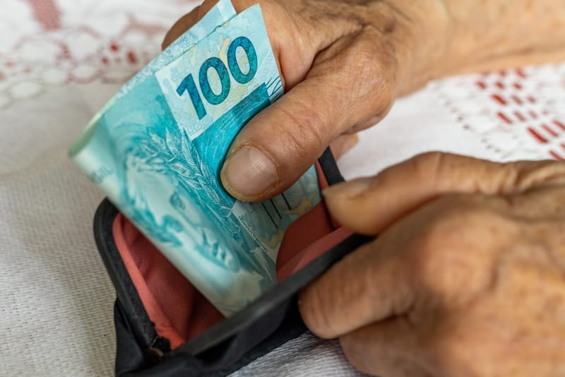 O que os herdeiros precisam fazer para ter direito ao reembolso dos descontos indevidos do INSS?