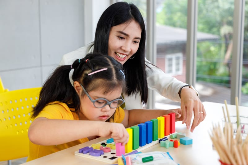 Imposto de Renda e educação especial: o que a sua família pode deduzir (e por que a maioria deduz menos do que poderia)