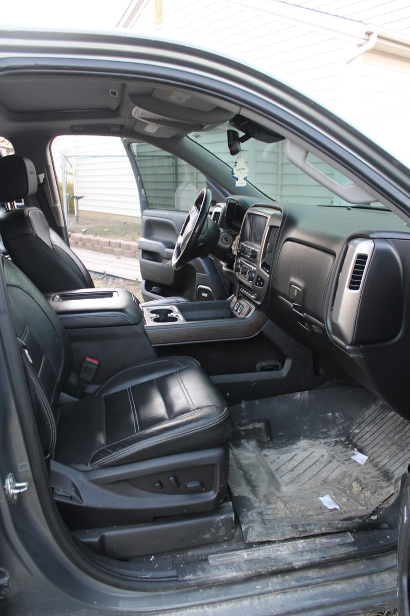 Revive&Sine Interior Detail