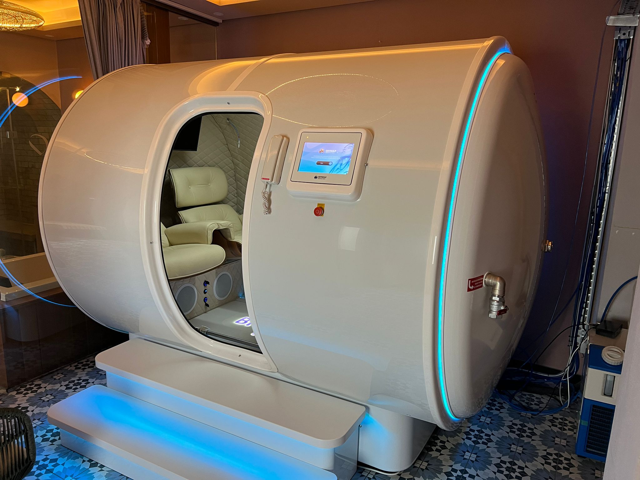 4 seat hyperbaric oxygen therapy chamber longevity biohacking performance wellness albufeira algarve portugal