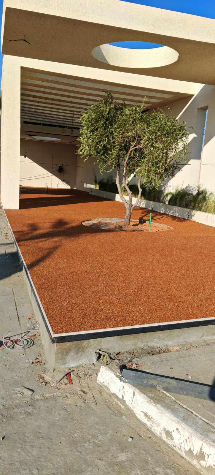 الخرسانة المختمة للأرضيات