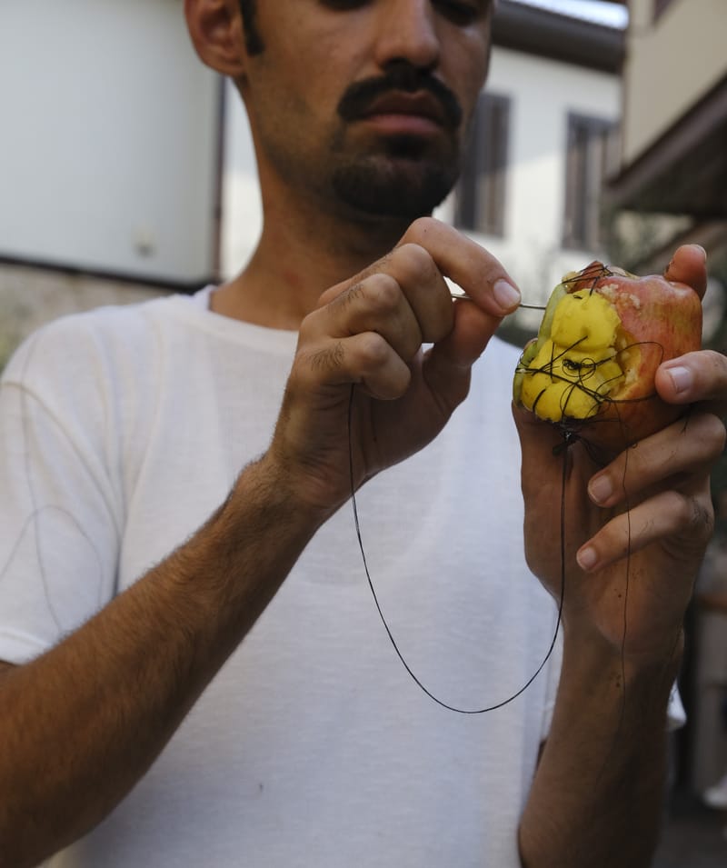 From Convictions to Images, Performance