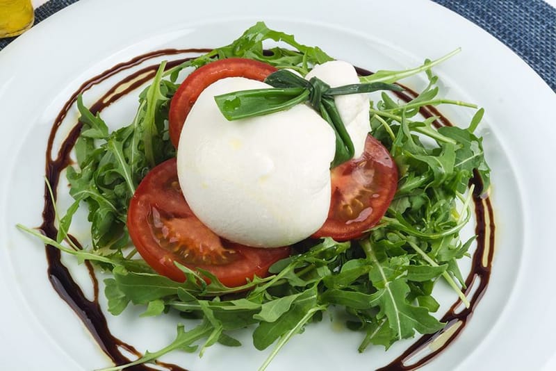 Salata Burrata Buffala