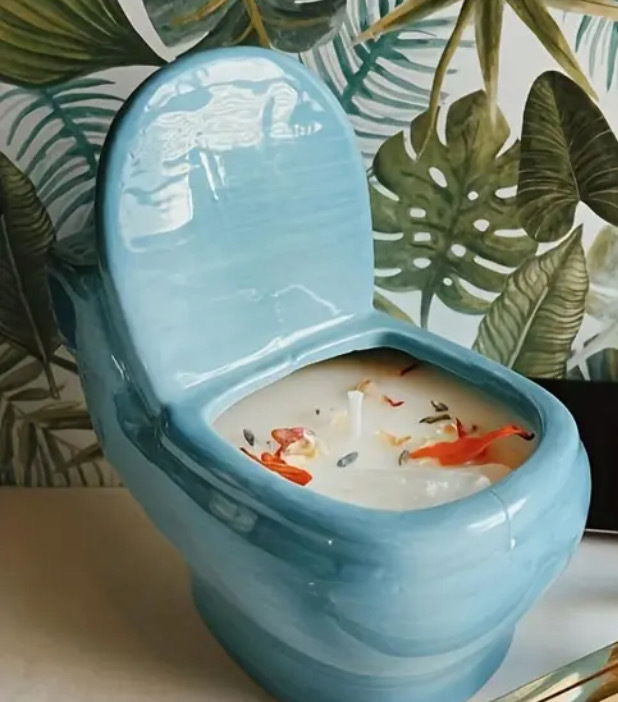 Plaster Toilet Candle