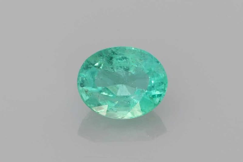 The History and Elegance Behind Emerald Cut Earrings