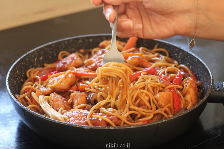 פסטה עם רצועות חזה עוף סופר עסיסי