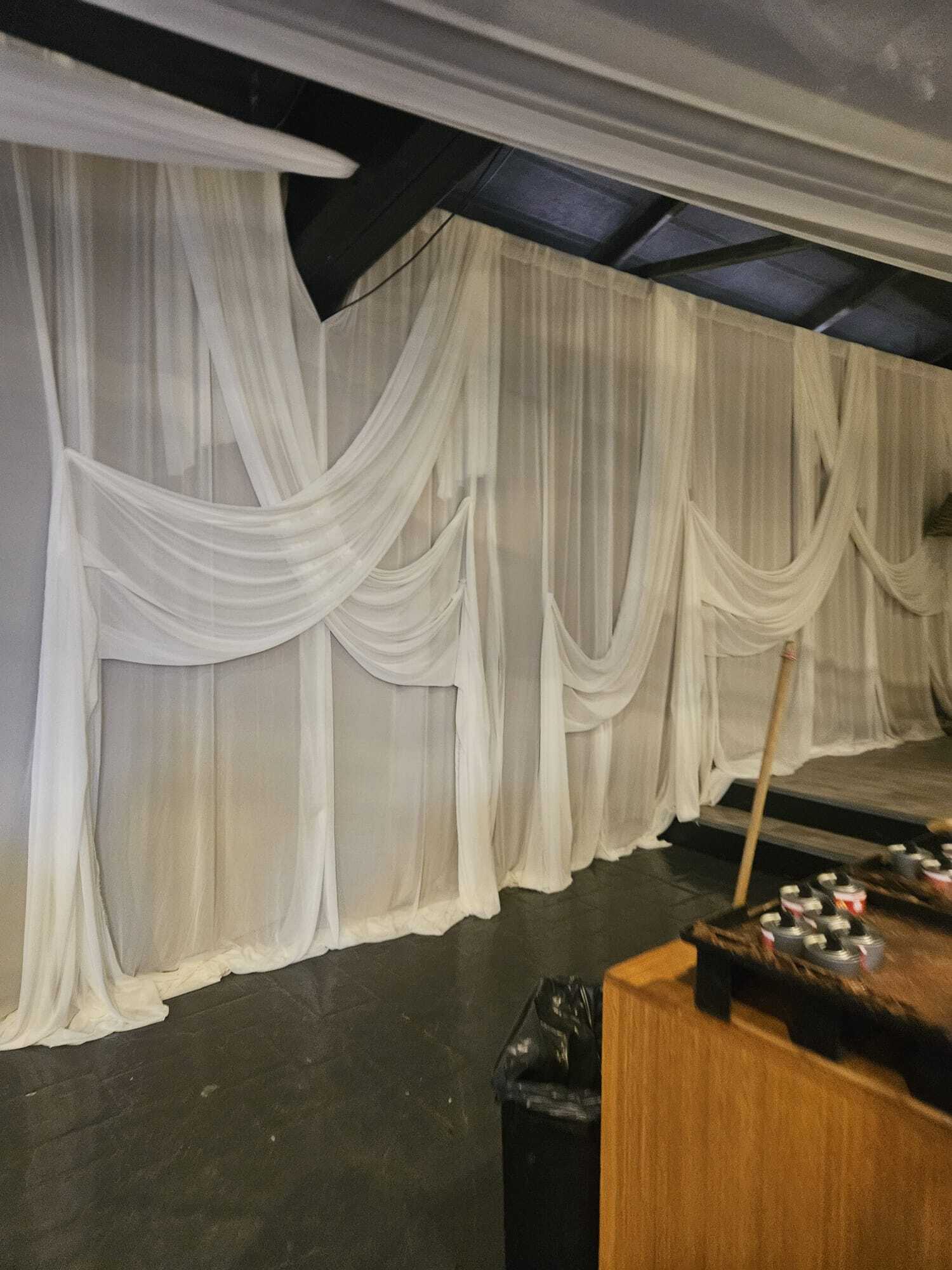 וילון מבד וואל בצבע שמנת