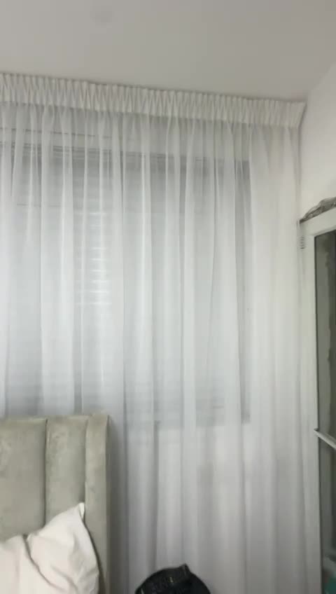 וילון מבד וואל בצבע שמנת