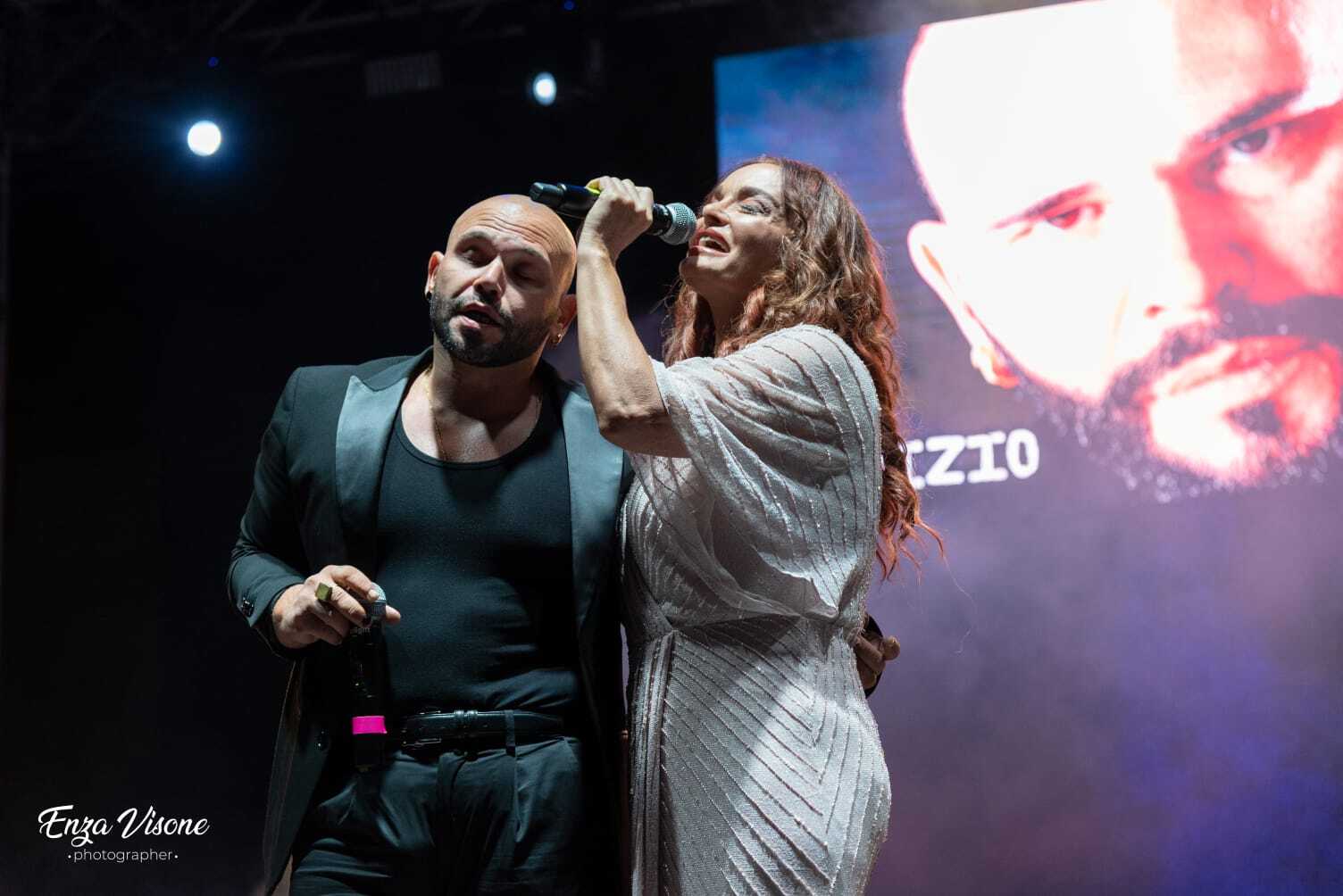 Fabrizio Borghese e  Valentina Stella in featuring incantano la grande notte del Giubileo della Musica 2024