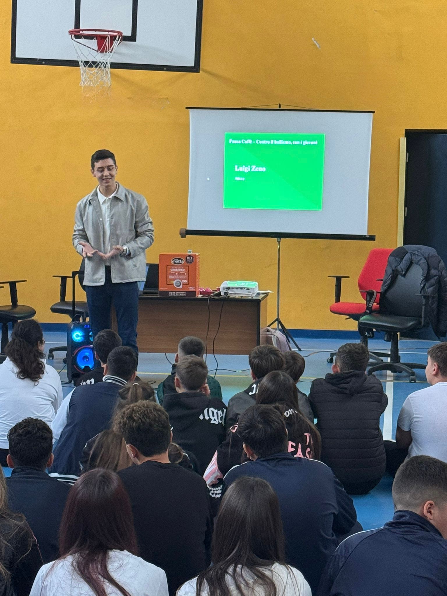 Bullismo e sensibilità sociale: Luigi Zeno incontra gli studenti dell’IC3 “De Curtis Ungaretti Iovino”