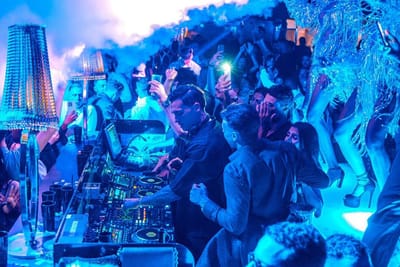 Ferragosto al Pineta di Milano Marittima: tre serate tra eleganza, musica e spettacolo