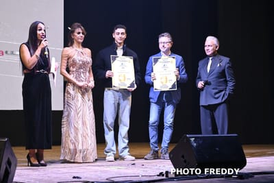 Napoli & Festival 2025: Luigi Zeno e Francesco Emilio Borrelli premiati al Politeama tra emozioni e impegno sociale