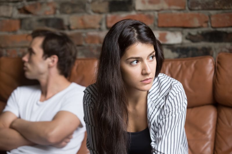 علاج برود الزوج وتجاهله المستمر.. كيف تستعيدين اهتمامه بحكمة؟