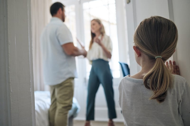 هل أتزوج رجلاً مطلقاً ولديه أطفال؟ أسئلة مهمة قبل اتخاذ قرار الزواج