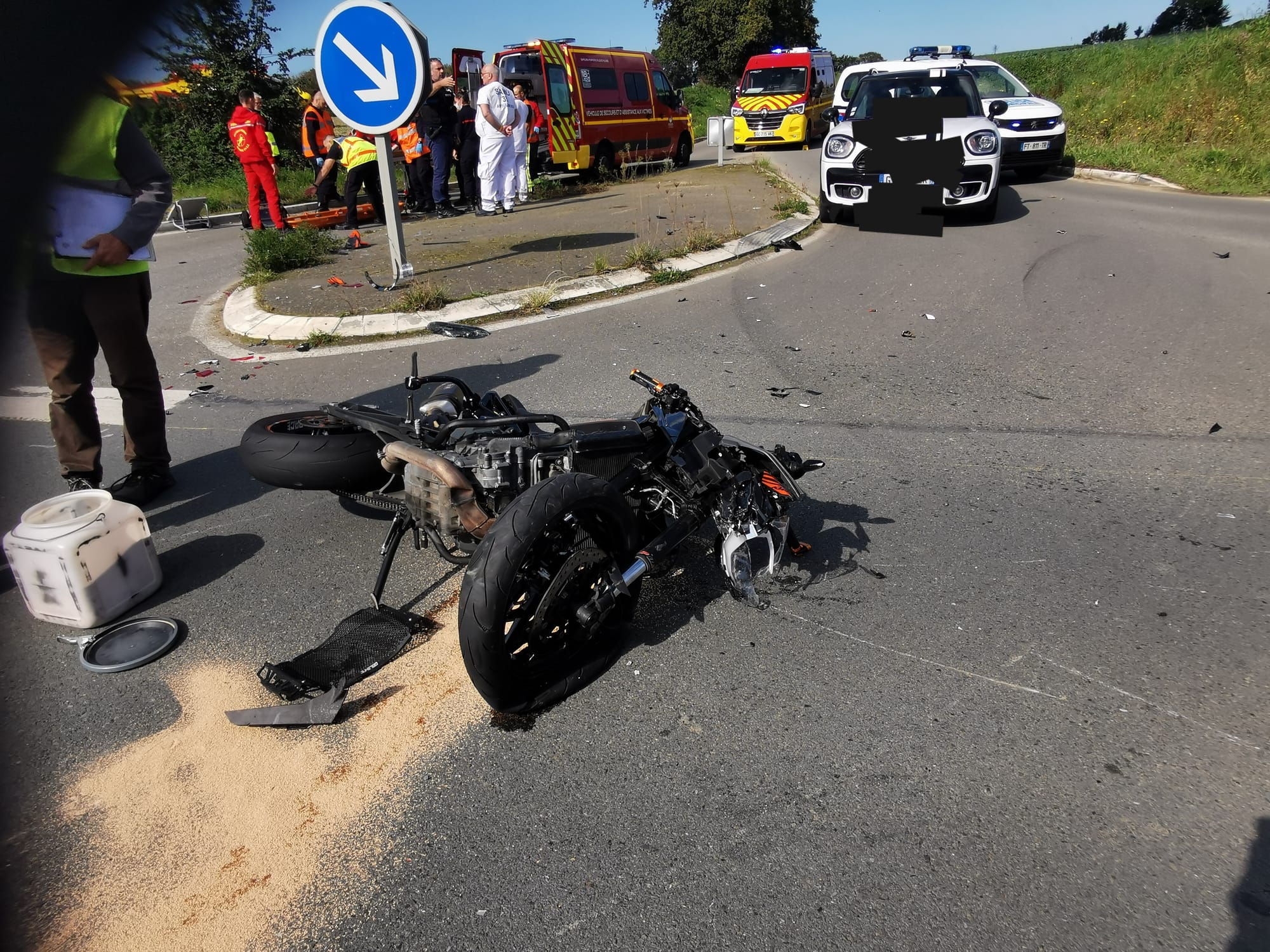 Grave accident moto - voiture