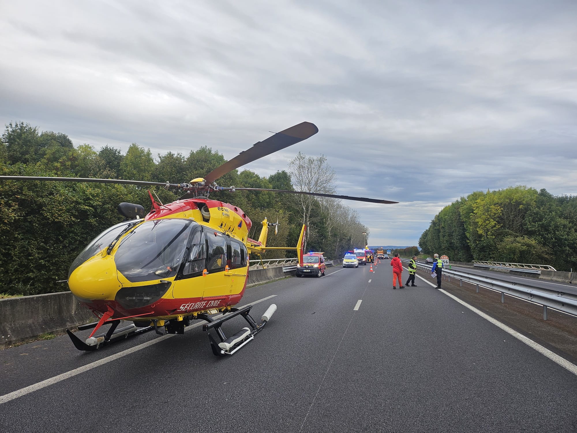 Accident A84 et intervention pour un pompier