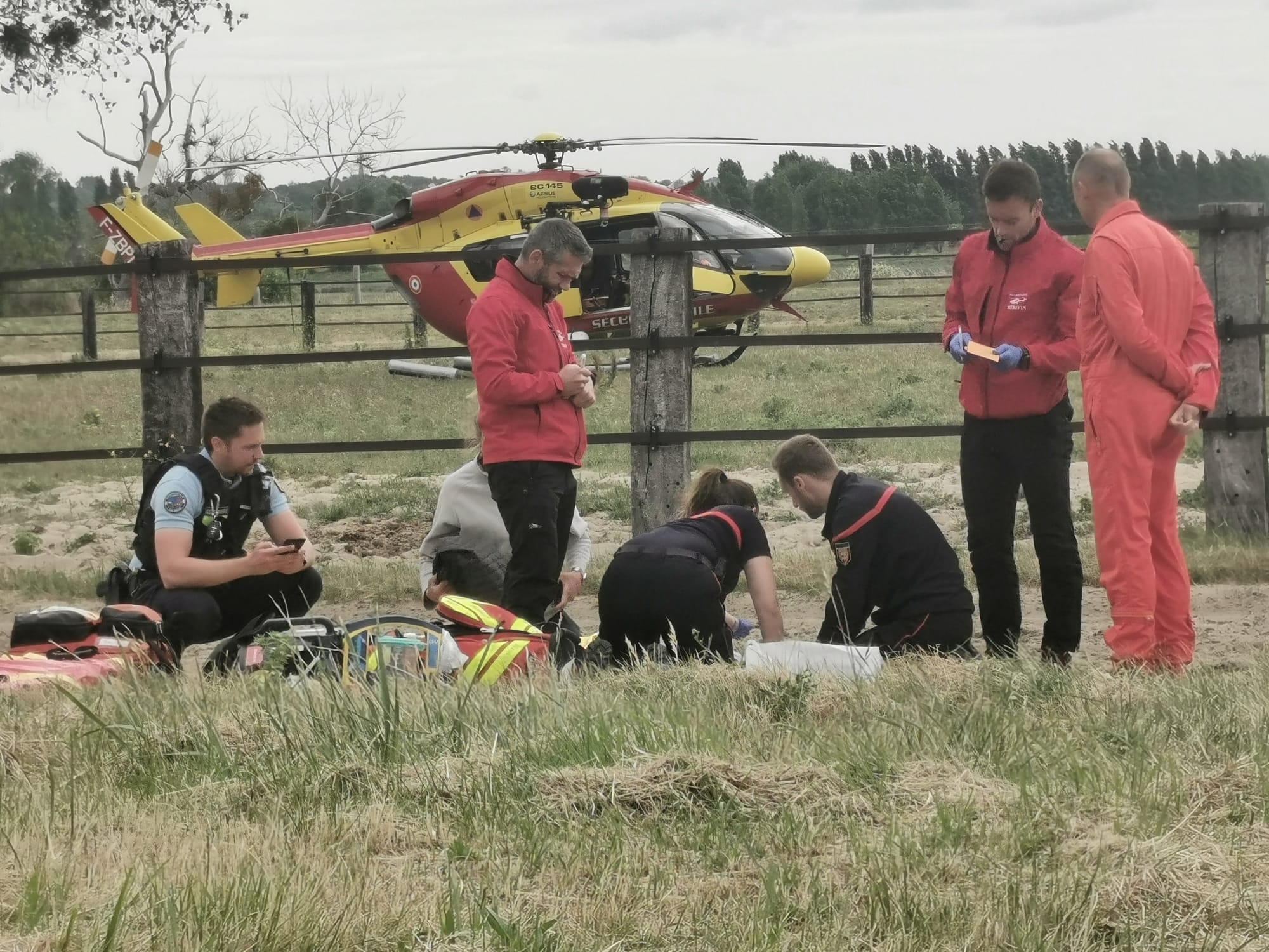 Blessé par balle et chute de cheval