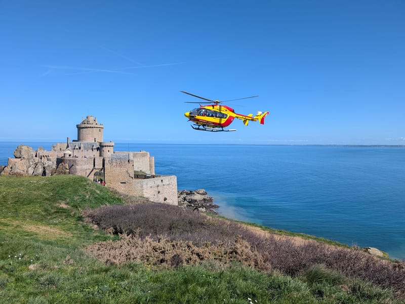Treuillage en pied de falaise