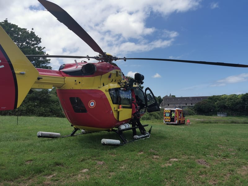 Secours sur le chemin des douaniers