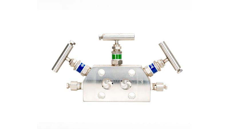 Rosemount 305 three-valve manifold