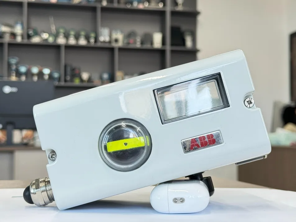 Abbb Tzidc-110-V18346 Profibus PA Electro-Pneumatic Valve Positioner