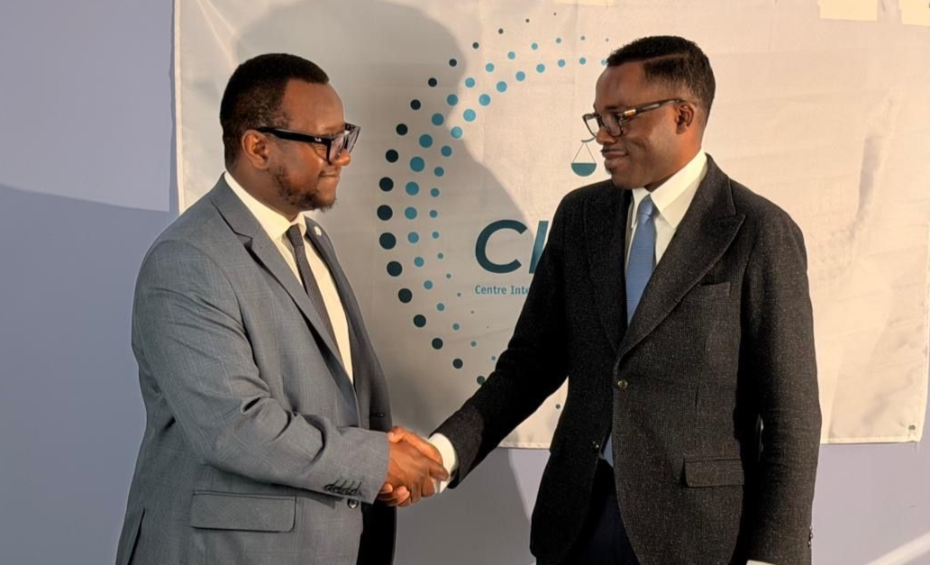 Deve Maboungou et le Docteur Papa Ousmane SANÉ, tandem de haut niveau au service de la formation diplomatique