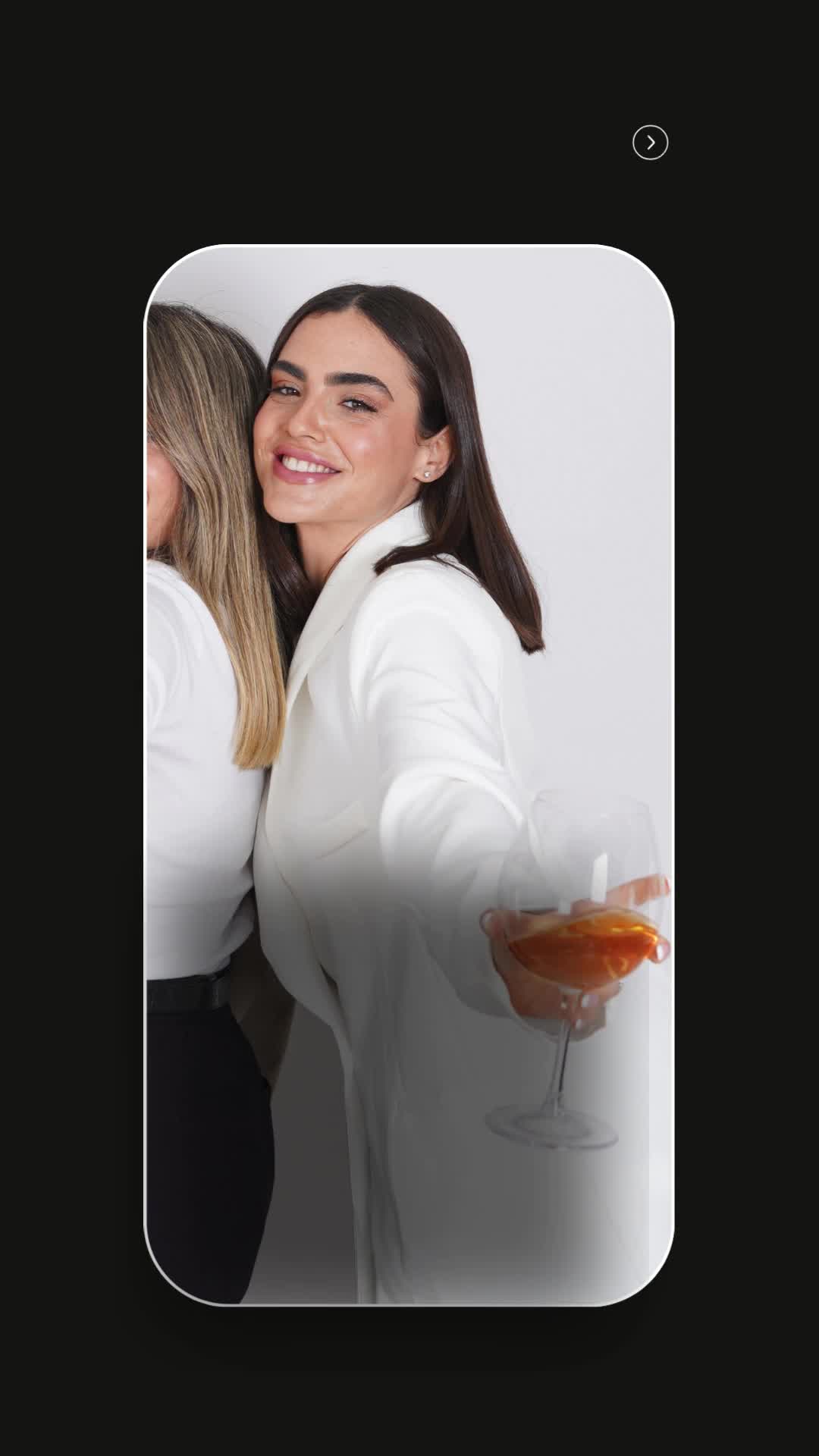 וידאו אחד thumbnail