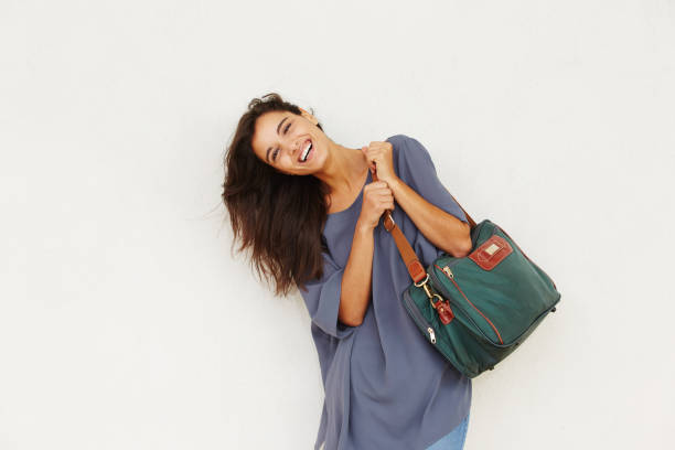 Elegant Everyday Carry Options for Modern Fashion Enthusiasts