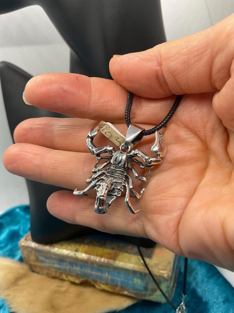 Scorpion pendant