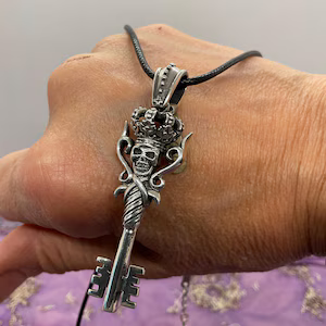 Skull and Crown Key Pendant.