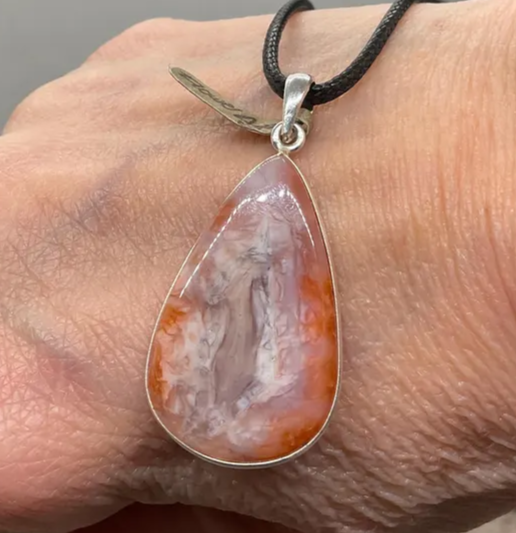 Flower Agate pendant