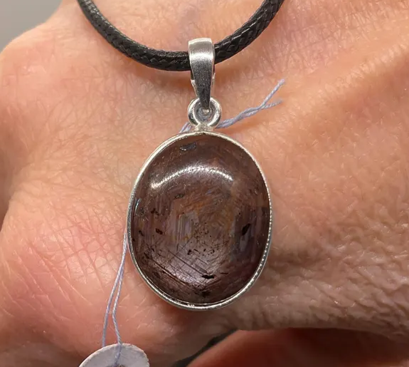 Star Ruby Corundum pendant