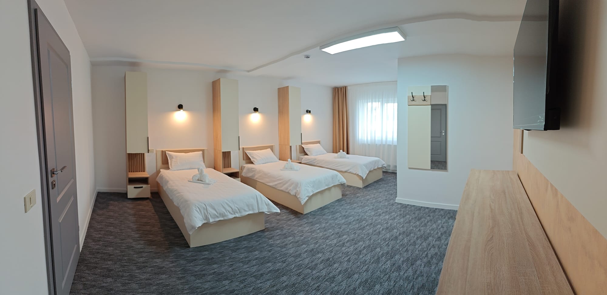 Interior 3-Bed Vitality Room