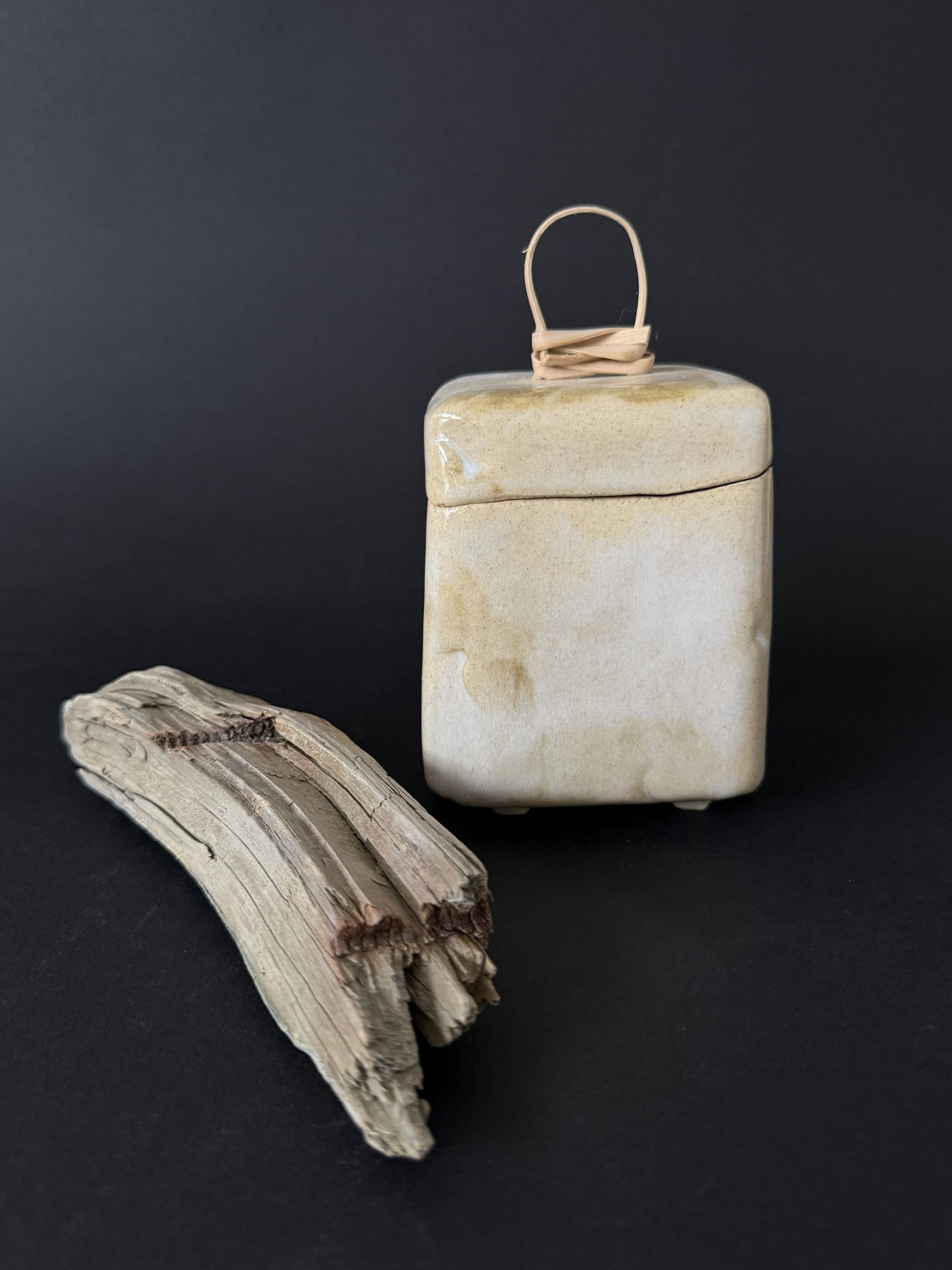 Boite à thé blanche et beige