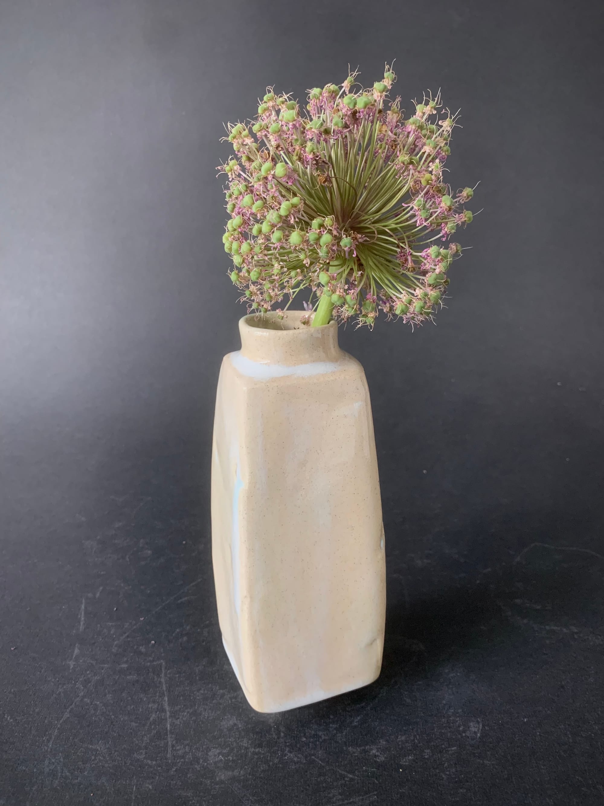 Collection Shiro - Vase blanc gravé VH4
